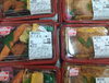 のり弁（鮭）とカツ丼も人気です。「手作り弁当出来ました！生さんまや地魚も入荷しました！」