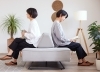 背クッションを挟んでどちらからでも腰かけられます「ソファのような　ベッドのような　　　　　　　　　　　　３６０°どこからでもくつろげる」