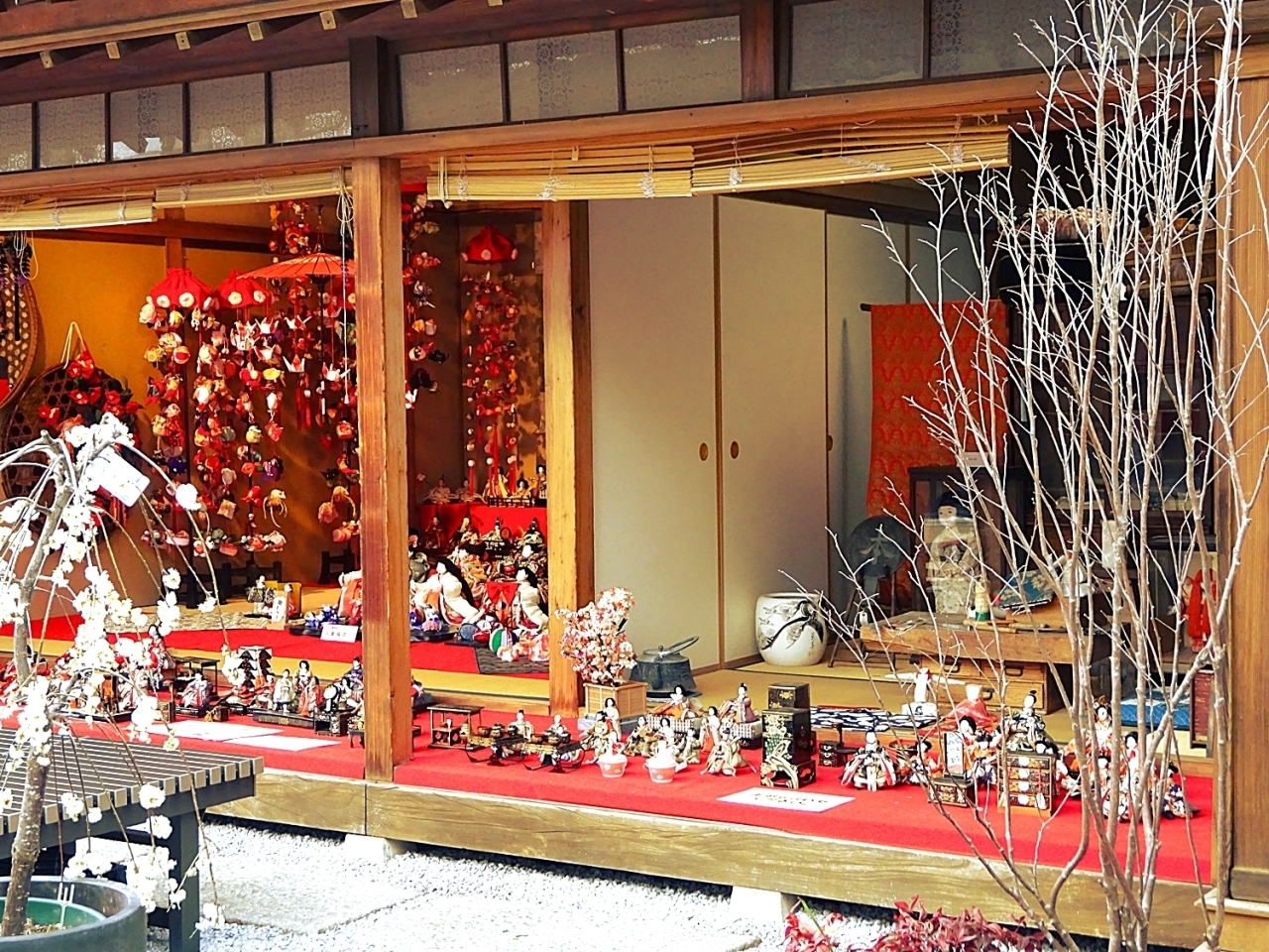 鴻巣市産業観光館「ひなの里」 【ひなちゃんカード】加盟店一覧