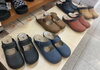 こだわりの靴で足元を軽やかに「【枚方市駅直結】日本製クロッグ＆ミュールが入荷！脱ぎ履きラクで立ち仕事にもおすすめ【靴のティオフジヤ】」