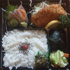 幕の内弁当「明日の日替り弁当はサバの塩焼き」