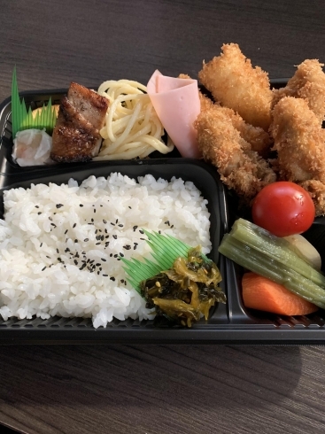 カキ.イカフライ弁当「テイクアウト、デリバリーメニュー❗️」