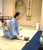 生徒様、一碗ずつ濃茶の味と香りを堪能しました「【銀座　茶道教室】茶道表千家教室　新年の初釜を開催しました🎍」