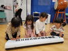 ピアノにも挑戦！「千葉市で0歳から♪「楽しい」が音楽の力につながるリトミック🎵」