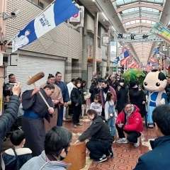 2024年新小岩ルミエール商店街☆新春蔵開きセール！★相撲：武蔵川部屋さんも参加！みんなでお餅つき★よしむねさま＆こまつなっち撮影会★ふるまい甘酒など