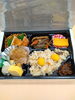 「お弁当　折詰め　オードブル　♪」