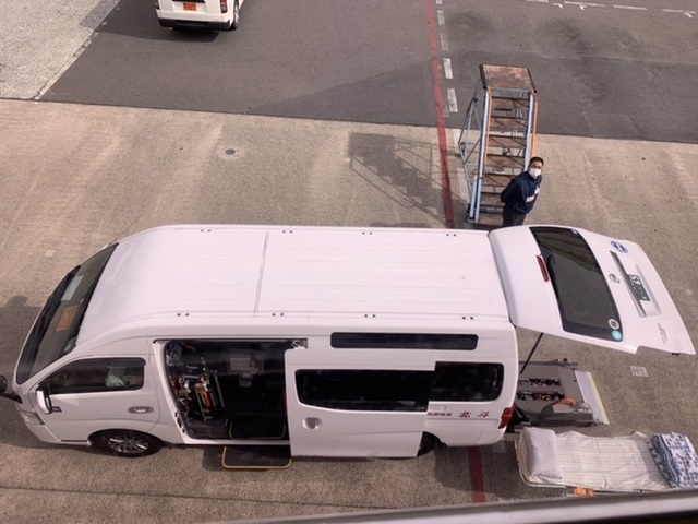 羽田空港からは同業者様からお手伝い頂きます。「命のお仕事。民間救急らかんのご紹介。」