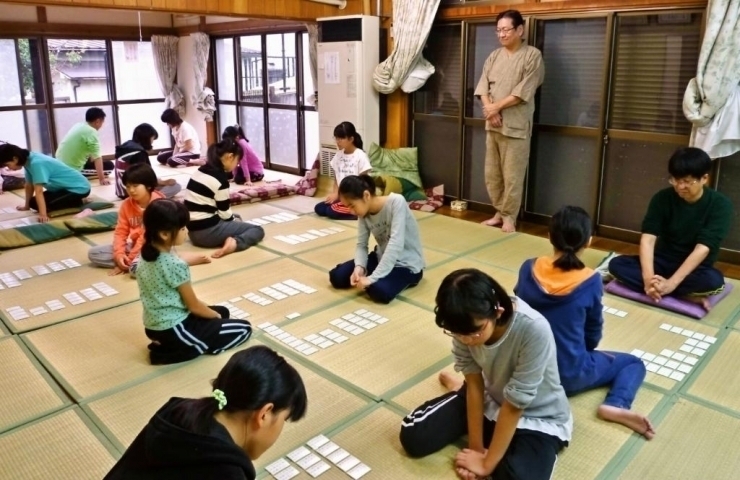 初心者かるた教室のおしらせ ちはやふるの聖地 府中 まいぷれ 府中市