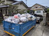 大量のごみを運ぶのはなかなか大変なお仕事「遺品整理の仕事は男性だけ？女性遺品整理士の需要と向いている人の特徴！！」