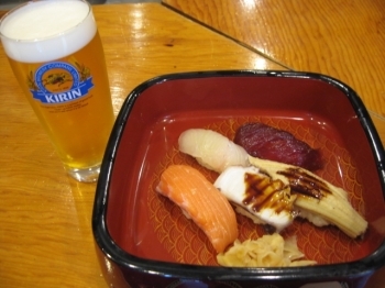 寿司5カン盛と生ビールorソフトドリンク