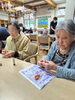「折り紙で秋を彩る菊の花づくりが始まりました🌼【富士見・原村の福祉施設ひなたぼっこ】」
