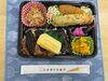 「本日の手作り弁当は、明石の海苔を贅沢に使った「のり弁」です！9時30分より販売いたします」