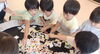 「英語アクティビティで楽しく学ぶ！子どもたちの積極参加の様子をご紹介」
