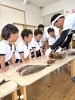「八女市で保育園をお探しの方へ　🐟園長先生のお魚触れ合い教室🐟」