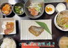 「週替わりランチ お肉:スイートチリ唐揚げ お魚:さわらの西京焼き」