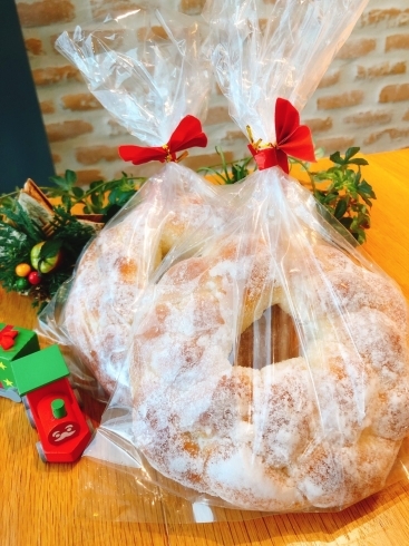 リースパン「クリスマス限定「リースパン」「雪だるま君」登場！」