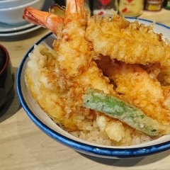 【天ぷら酒場　上ル商店】創作天ぷらが名物のお店で天丼ランチ