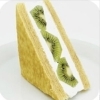 旬果バウムサンド（キウイ）