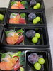 お弁当の他に刺身、フルーツつき「久しぶりの投稿華かぐらです」