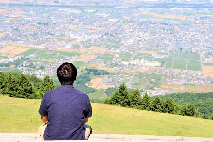 いつか飛ぶ日を夢見て「池田山から見下ろす街並みはやっぱりいいね！」