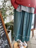 「秋色カーディガンと花刺繍スカートで彩るINTRO店頭ディスプレイ」
