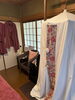ハーブテント、結構幅があります。「トップページを少し変えてみました！そして模様替えしてみたらゆったり癒やしスペースになったので、ホリスティカルハーブテント予約がない時はこの仕様でお客様をお迎えしようかな？」