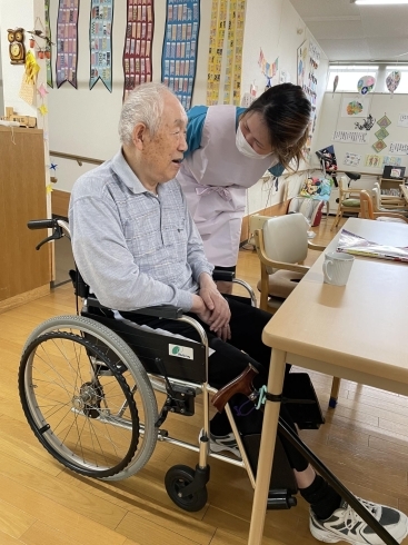 利用者様も職員も笑顔がこぼれます☺️「ふらっと夏祭り準備中ですっ❣️」