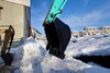 「バックホウを除雪仕様に」