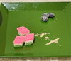 菱餅の形のお干菓子♪並べ方にもお作法があります！「【お子様茶道教室（表千家流）】開講中！5月の体験レッスン 《5/16（月）・5/30（月）》受付中です。」
