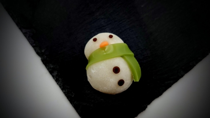 雪だるま「クリスマスの上生菓子　【もみじや　鴻巣市　和菓子】」