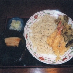 えびとまいたけ天おやじのうどん