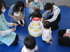 フルーツいっぱい飾れたね♪「今日は「10月のお誕生日会」がありました。」