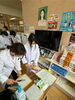 2種類の軟膏を混ぜます「薬剤師の仕事を体験しよう‼️」