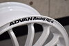 白いホイールに映えるデザイン「Brand | ADVAN Racing RC-4 × ホイールコーティング（セラミックコーティング）」