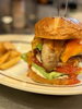 セレクターバーガー「選挙行ったらソフトドリンク無料🍔　🍔四国中央市川之江でのランチなら、子連れOK！テイクアウトも可能！オシャレな2TONE BURGER！」