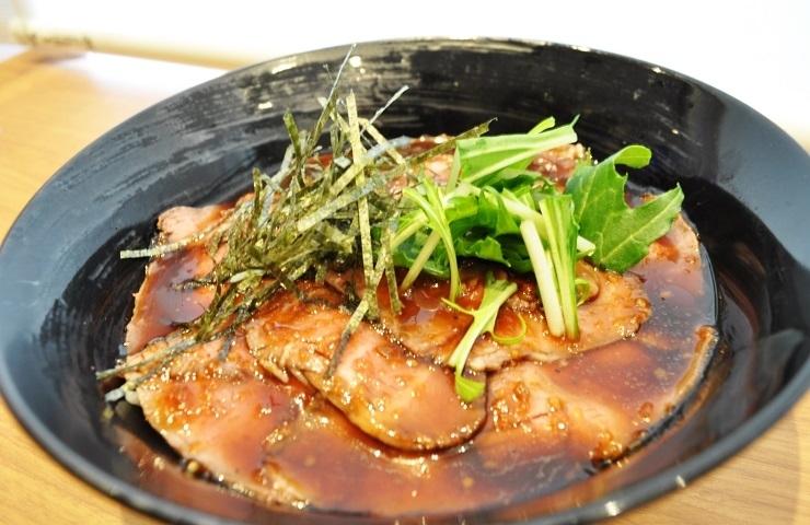 ローストビーフ丼 / Casual Dining FUNP