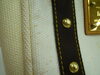 使わないままの長期保管でシミ汚れが・・・(T_T)「買取専門 金のクマ 沼津店「ルイヴィトンの未使用のバッグをお売り頂きました」が、長期保管で・・・」