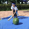あたらないのかい！このあとおまけの一振りさせて頂きました笑「夏休みスタート！公園でスイカ割りイベントに参加しました🍉」