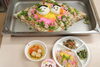 自園給食のメニュー例（ひなまつりのちらし寿司）「江戸川区からも通える葛飾若草幼稚園：出来立ての給食を提供できる自園給食室」