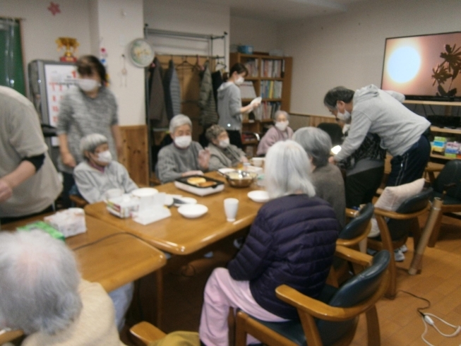 「ホットケーキパーティ　　交野市　デイサービス　老人ホーム　小林診療所」