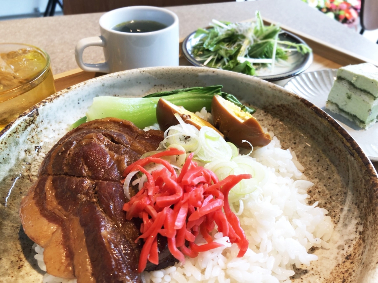 志木駅南口 新座市 の 参寸胴 Sanzundo で心もお腹も満たす ルーロー飯 と もつ煮 ランチ 朝霞市 志木市 新座市 和光市のおすすめ 人気ランチ特集 まいぷれ 朝霞 志木 新座 和光