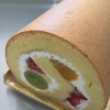 フルーツのロールケーキ