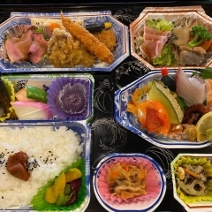 会席弁当