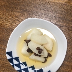 伊奈町特産の「梨」を使った薬膳レシピをご紹介します。