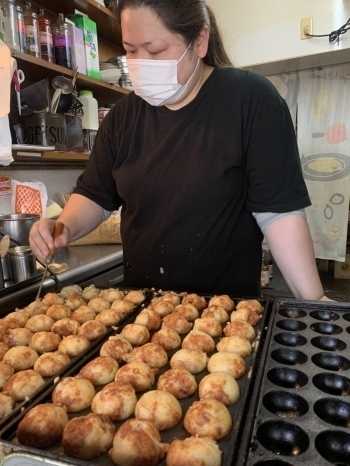 店長「おススメはなんといっても、たこ焼き！　枚方公園　京阪駅より徒歩2分！！」