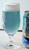 「グラスに広がるオホーツクブルー！「網走ビール 流氷ドラフト」店頭にて好評販売中」