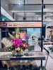 色々なお花が入っています「カウンター花　戸塚安行の花屋フランテッセ」