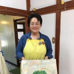 絵画創作教室『東のタマリ』　臨床美術士　南葉　優子さん
