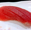 ホンモノのお寿司の味をぜひ🍣「そのままでも絶品！「炙りサーモン」や「オニオンサーモン」も絶品！🍣　『立ち食い寿司』専門店🍣　桜すし」