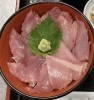 マグロ丼　1,600円税込「メジマグロ入荷しました♪マグロ丼おすすめです(^^)岩ガキはごめんなさい、入荷未定です(＞人＜;)【村上市で美味しい海鮮丼を食べられるお店】」